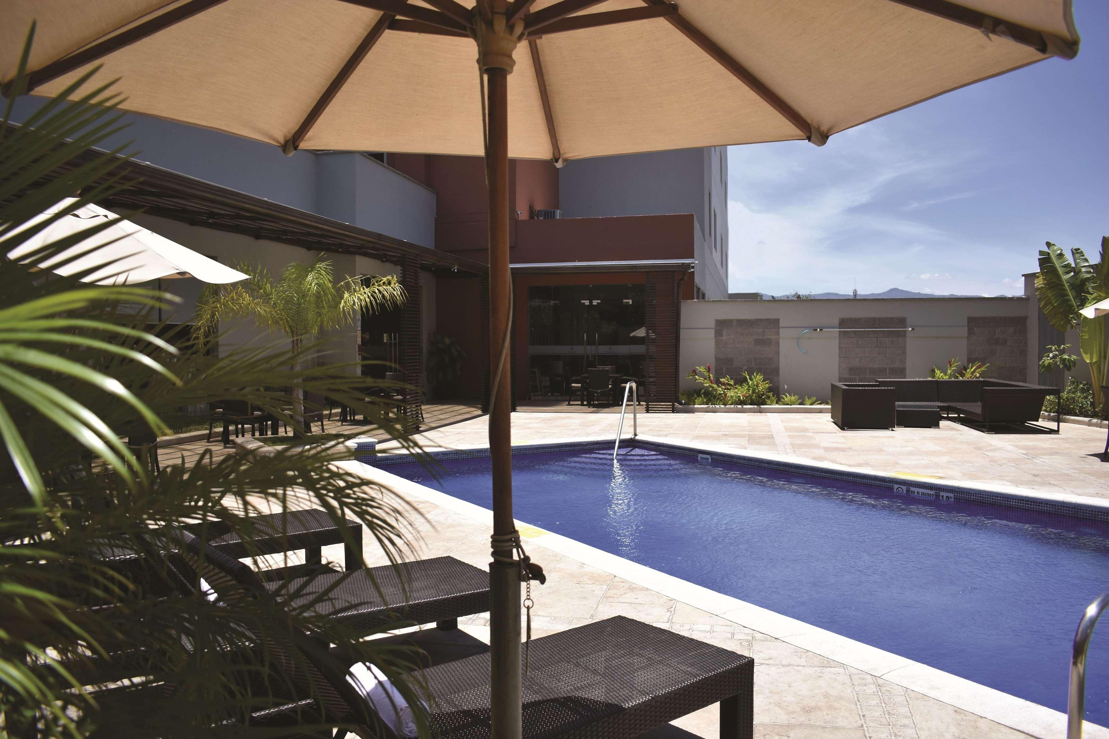فندق La Quinta By Wyndham تيجوسيجالبا المظهر الخارجي الصورة