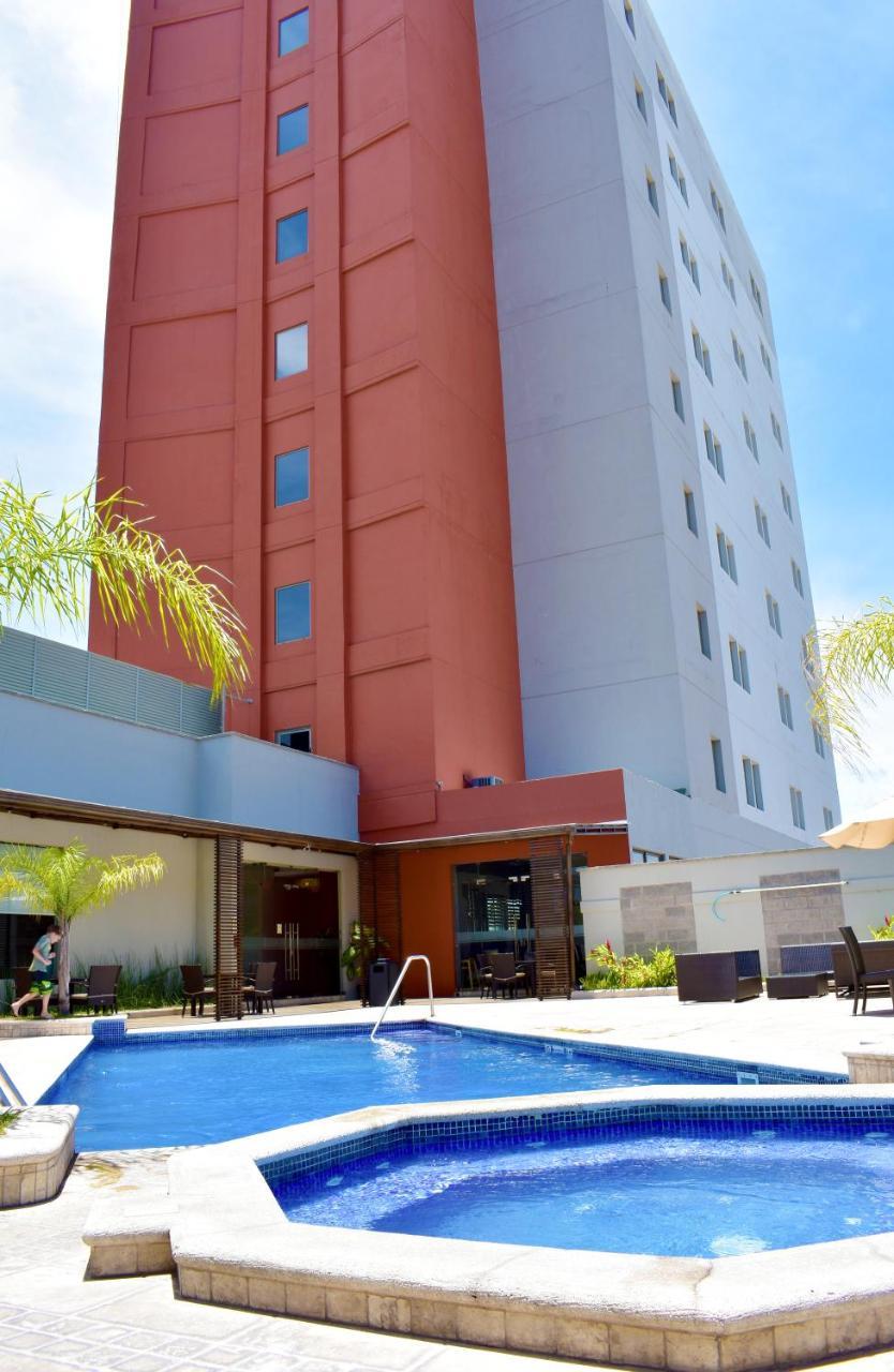 فندق La Quinta By Wyndham تيجوسيجالبا المظهر الخارجي الصورة